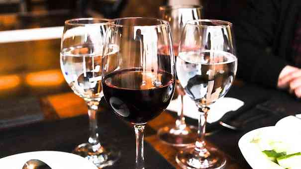 关于葡萄酒的酒精含量内容，各位是知道多少呢？