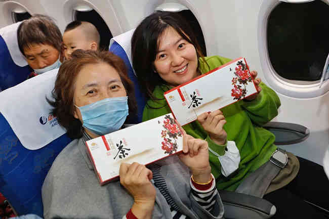 花冠鲁雅香·第三节牡丹春曲节主题航班邀您共赏菏泽牡丹，品花冠美酒!