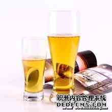 品脱啤酒杯图片