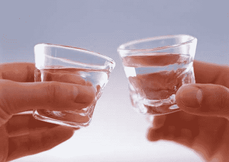 为什么酒桌上敬酒和罚酒都要三杯？_华体会体育正规网
网