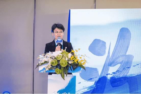 中国汾酒与爱顿博格联名推出“汾酒酒心巧克力”