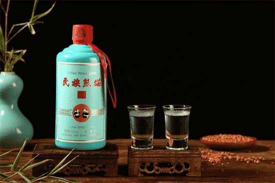 携手民族酒业，首发熊猫酱酒，“联创”酒茶生又下了一步妙棋？