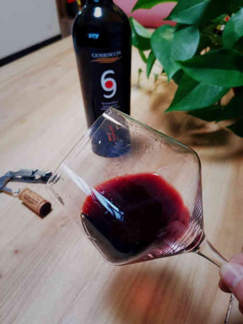 神奇的意大利，有阿玛尼、兰博基尼、马尔蒂尼……还出顶流葡萄酒