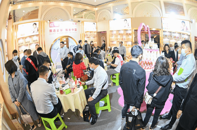 春季糖酒会拉开帷幕，红动酒业首发两款神秘果酒