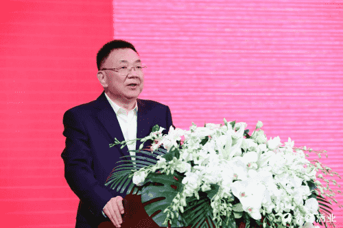 1+12，双品牌吹响舍得酒业复兴集结号