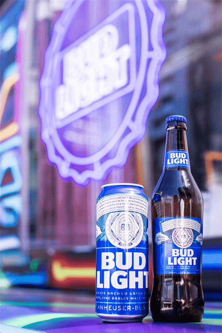 沁爽“蓝”不住 Bud Light百威昕蓝强势登陆中国