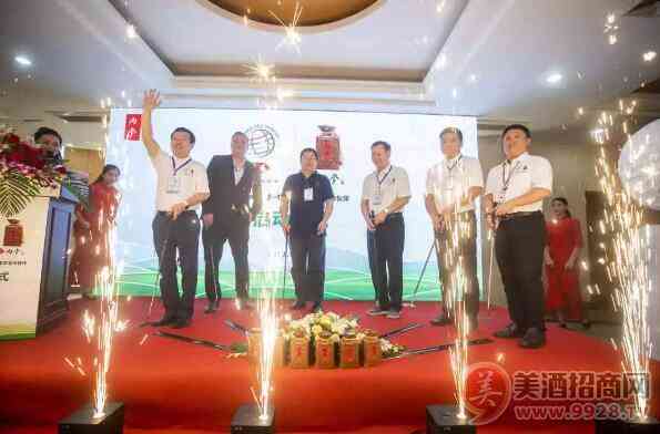 内参赞助高球“亚洲大满贯”