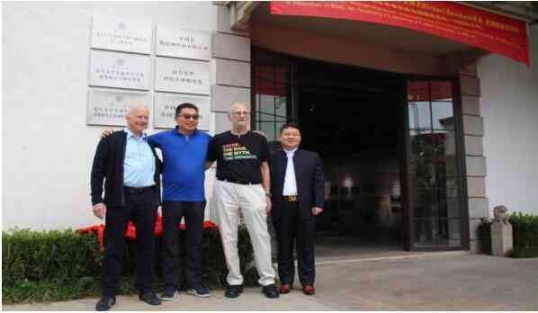 世界诺奖得主为中国名优白酒基因传承博物馆揭幕