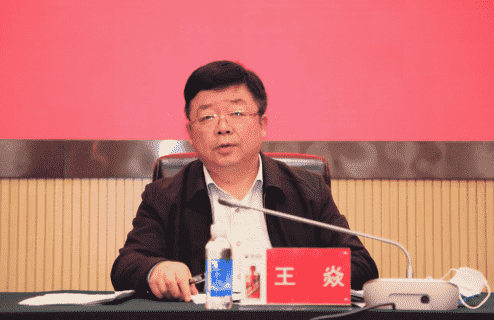 “三找”背后的棋局：全球“冰封”时“千亿茅台”打怎样的硬仗？