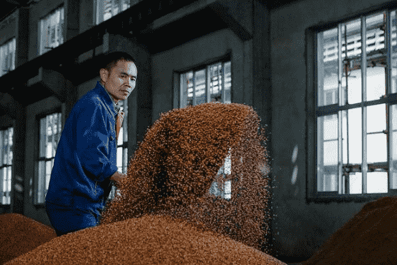 贵州安酒50亿布局酱酒的底气：赤水河畔已有万吨基酒储备