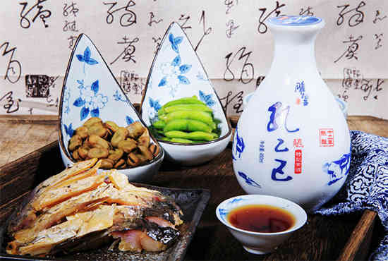 12°孔乙己雕皇十二年陈特型黄酒450ml价格，多少钱？
