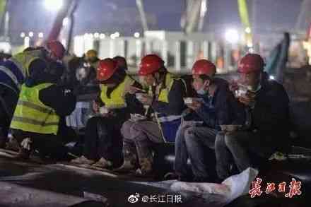 舍得为爱，共克时艰 | 致敬每一个战疫的“微光者”