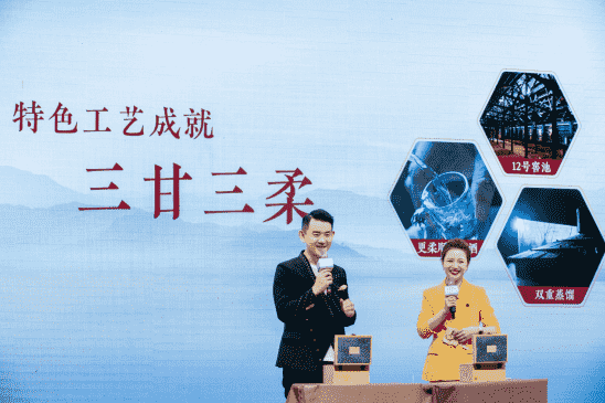 全球唯一的“豪车”现身南通 引市民疯狂围观“打卡”