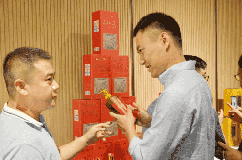 汇通达布局百亿超级酒水平台 产业互联按下“快进键”
