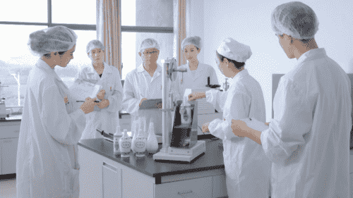 百亿品牌背后的耕耘者丨匠心之作，四特酒