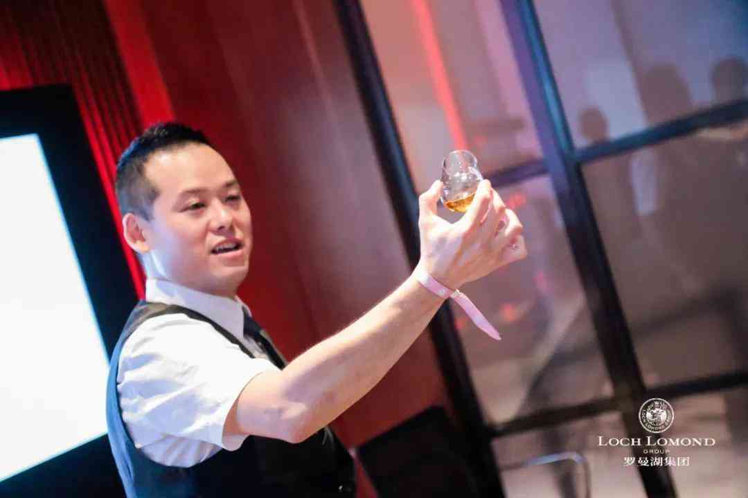 开展第二日！罗曼湖带你一起踏上WHISKY L！之旅