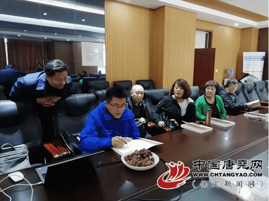 武汉抗疫英雄走进保定市酒器文化协会作报告