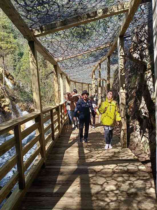 九寨沟景区89处地灾工程成景点_华体会体育正规网
网