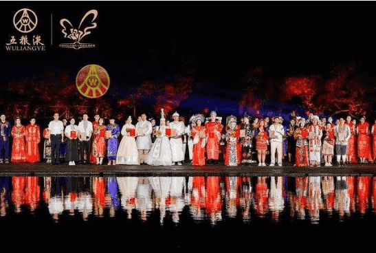 人间大爱有你们，五粮液玫瑰婚典向全国战“疫”新人发出邀请